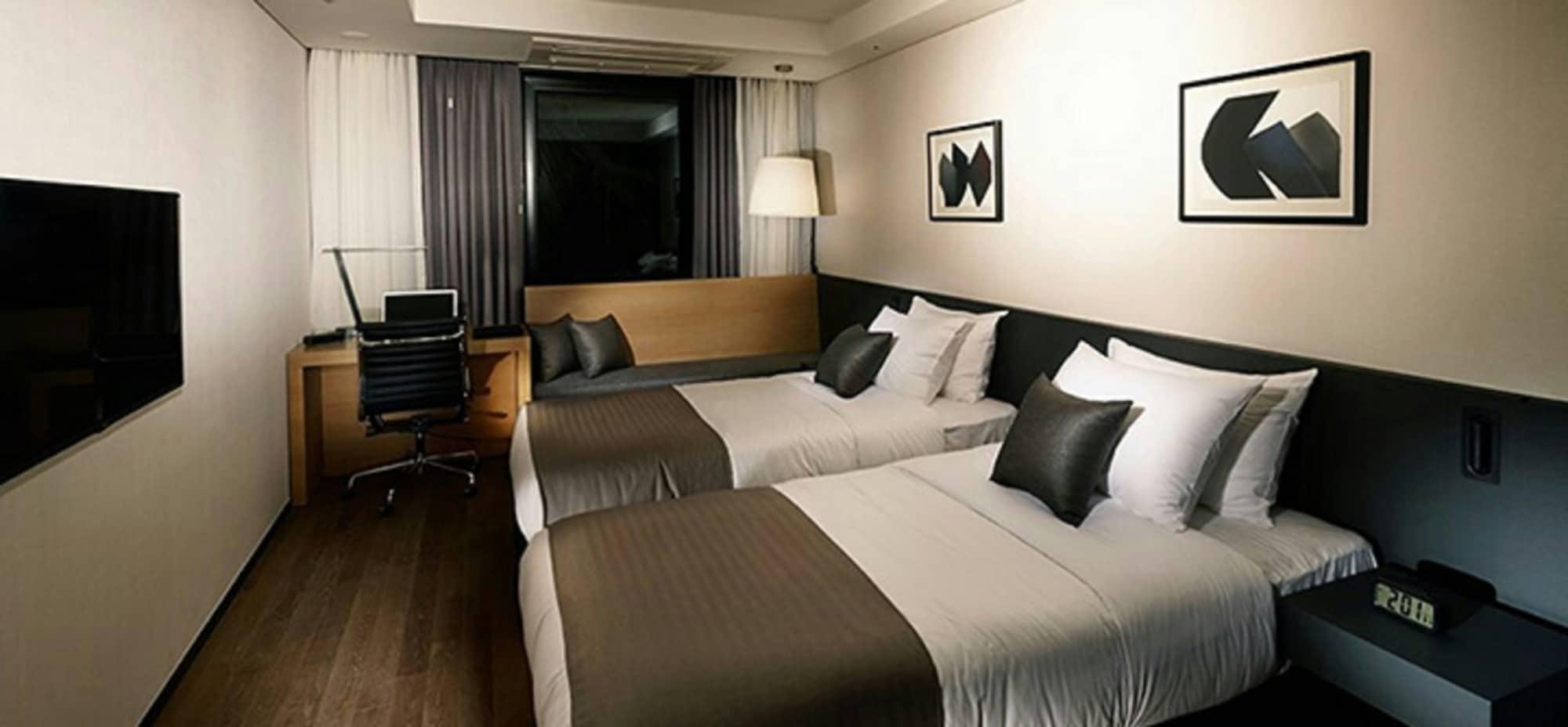Ramada By Wyndham Gunsan Hotell Exteriör bild