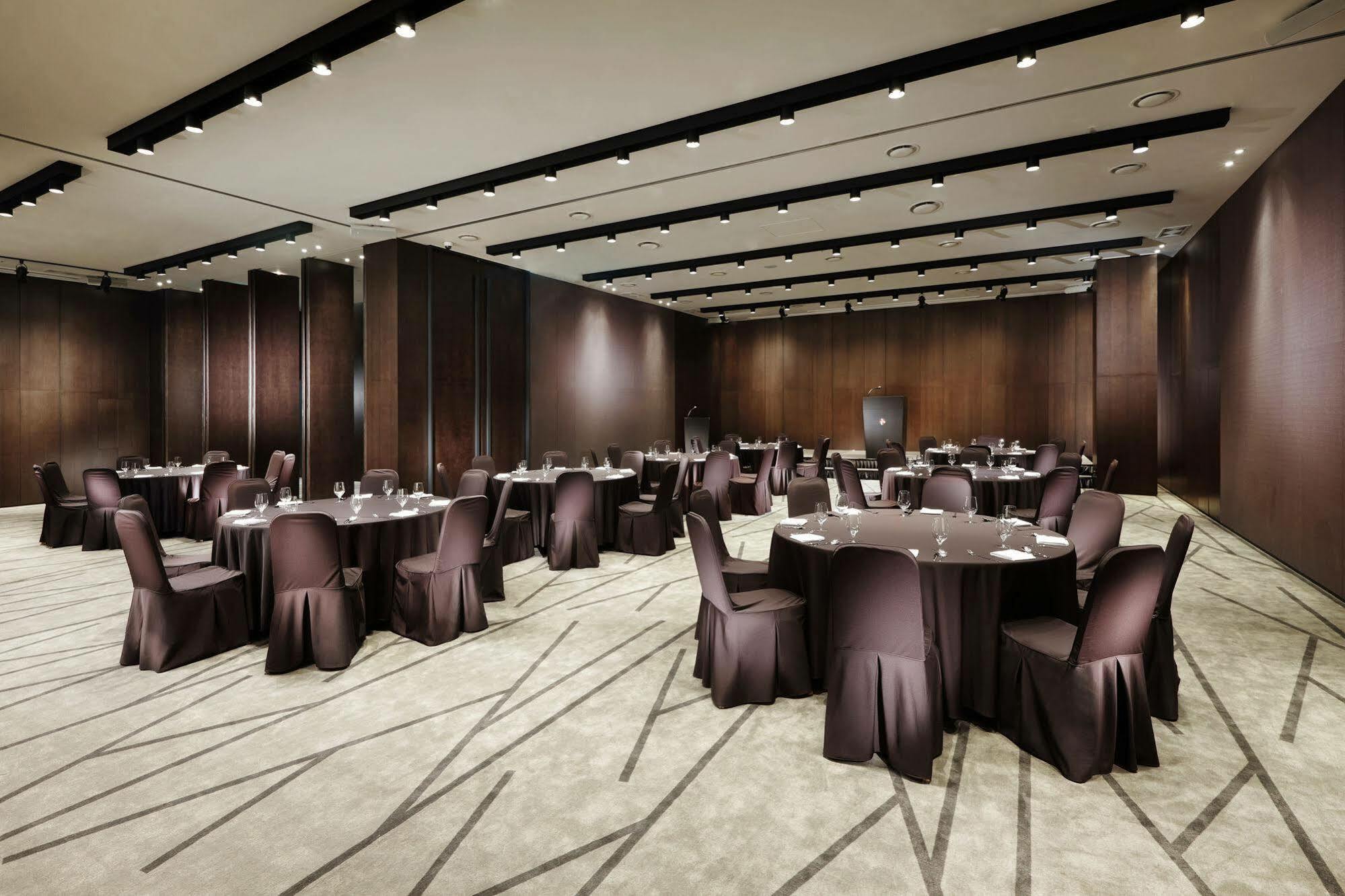 Ramada By Wyndham Gunsan Hotell Exteriör bild