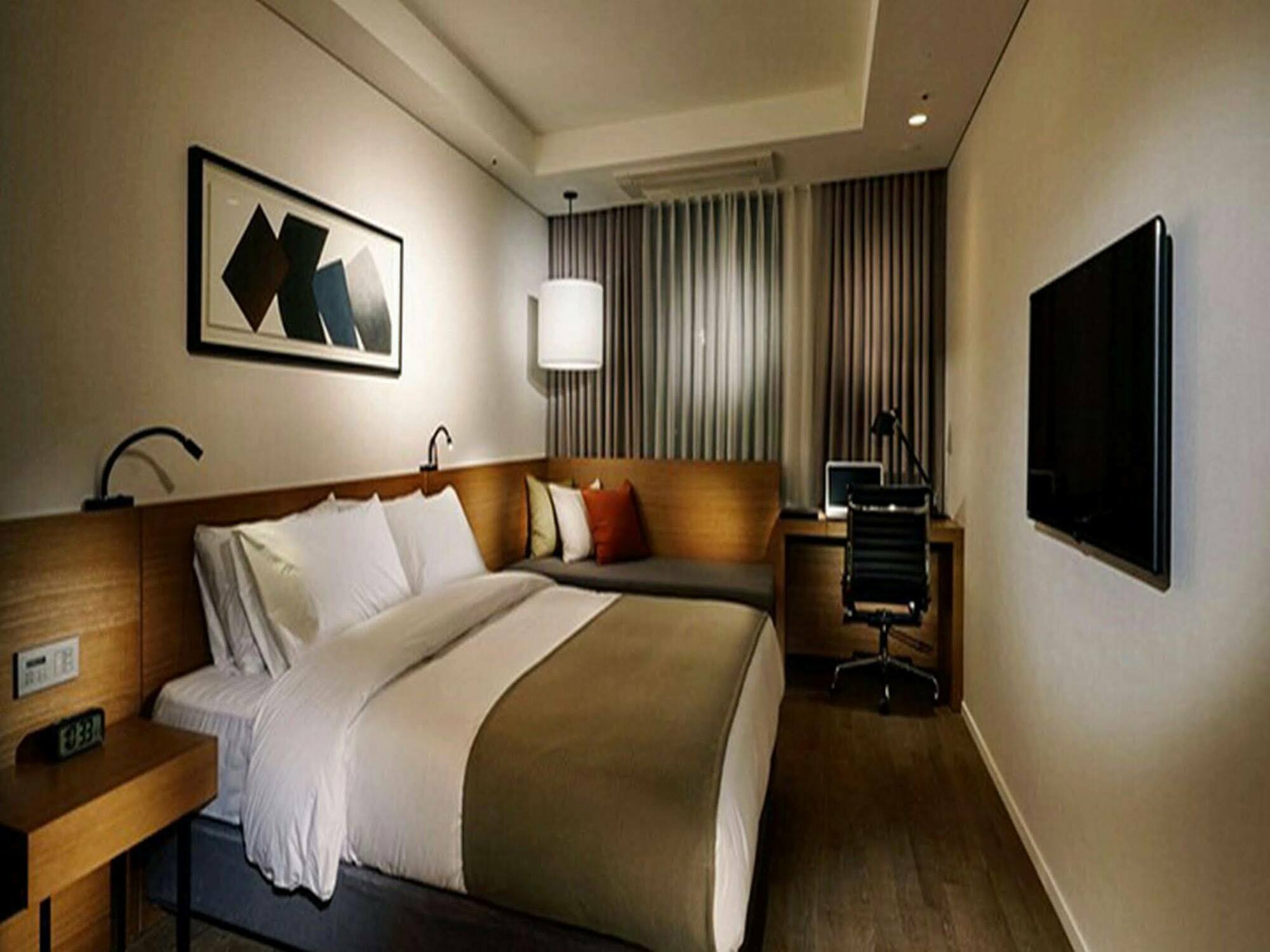 Ramada By Wyndham Gunsan Hotell Exteriör bild